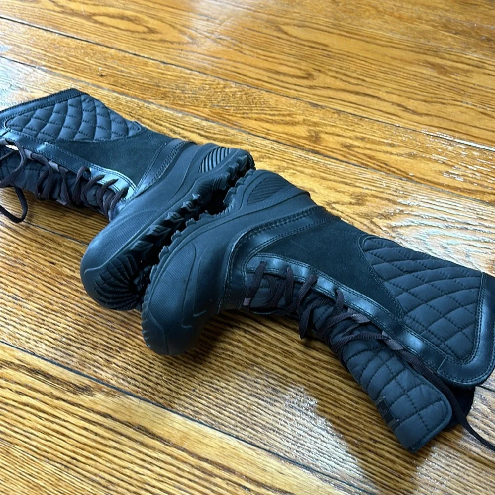 The North Face Thermoball Waterproof girls winter boots.  Black. Size 2.